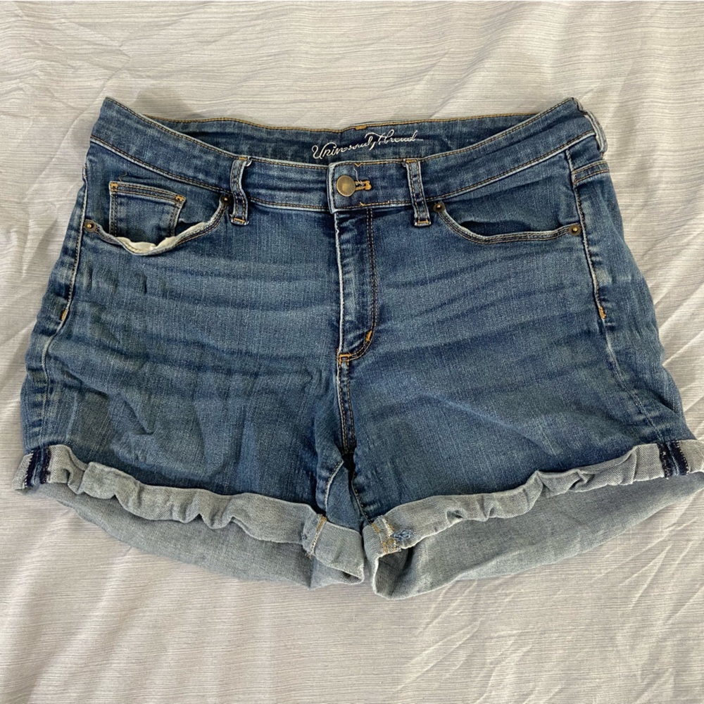 Medium Wash Universal Threads Denim Shorts